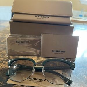 Burberry Light shade Sunglasses